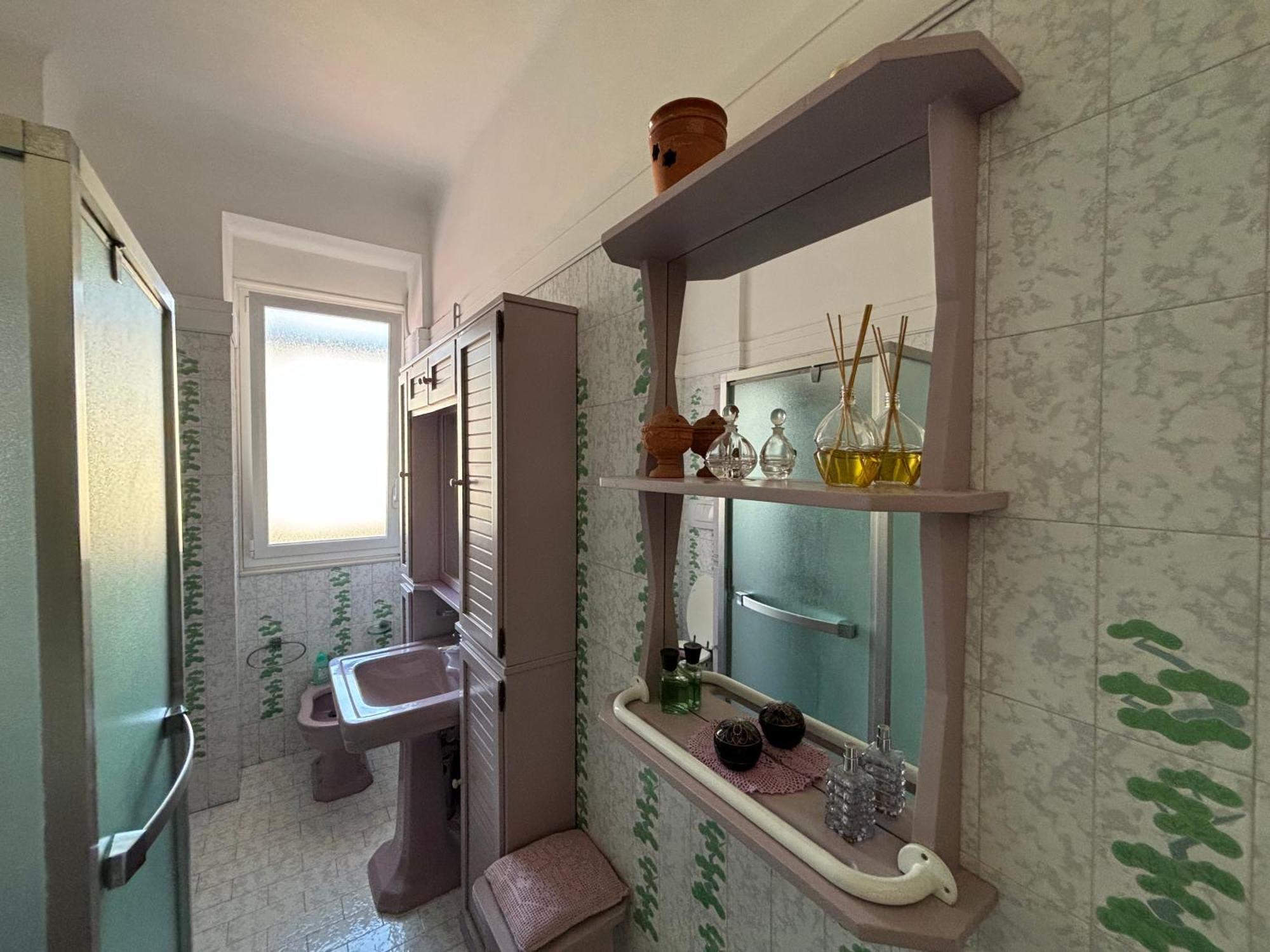 Casa Cele Centro Citta Vista Mare Lägenhet Ventimiglia Exteriör bild