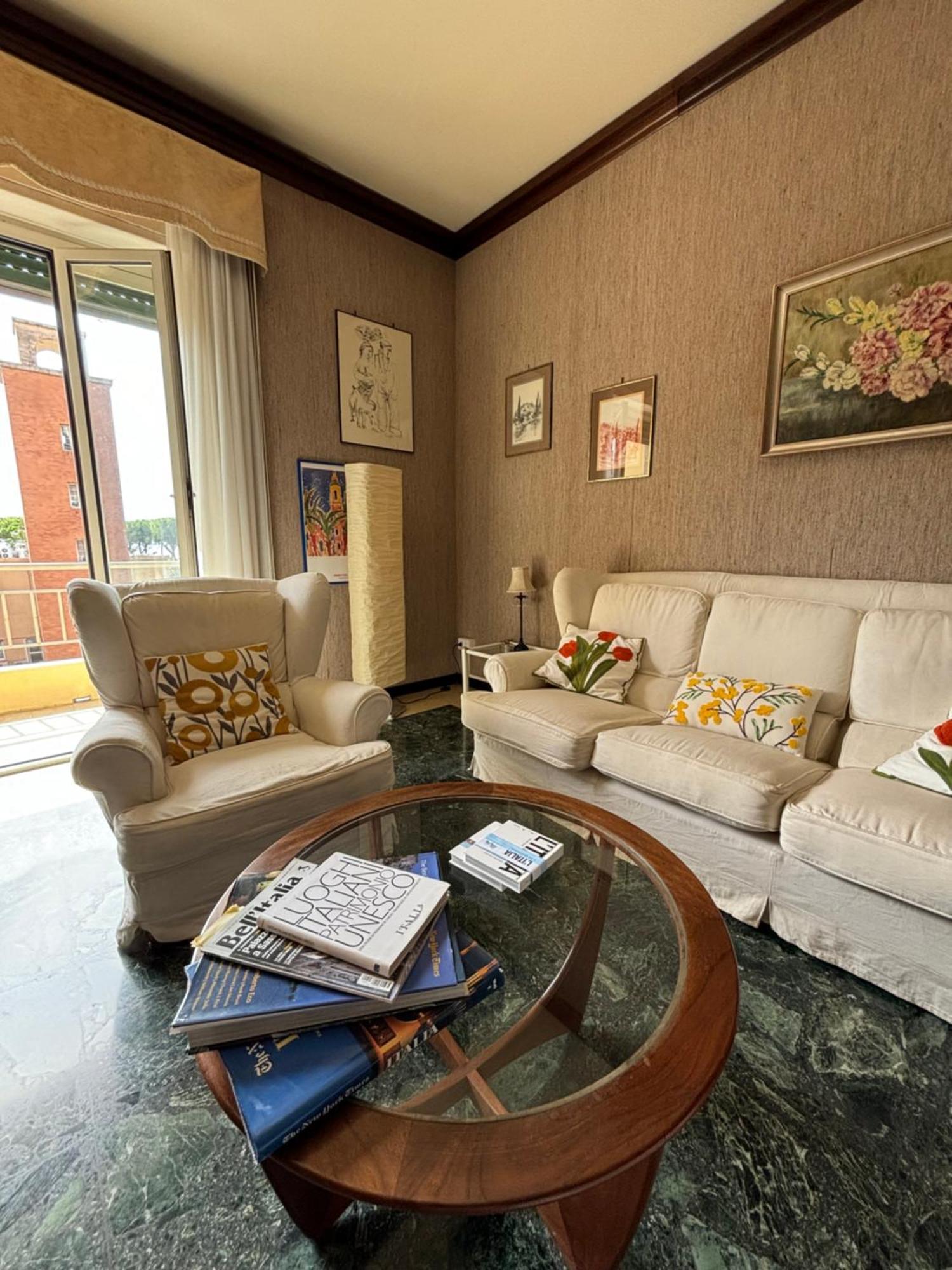 Casa Cele Centro Citta Vista Mare Lägenhet Ventimiglia Exteriör bild